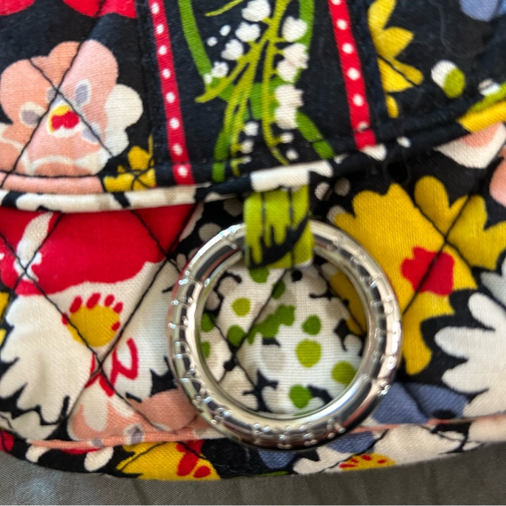 Vera Bradley Tiny Crossbody Purse. - Picture 6 of 11